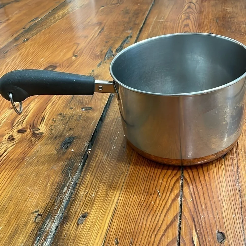 Revere Ware 2 Quart Saucepan No Lid Stainless Steel Copper Bottom Black Handle